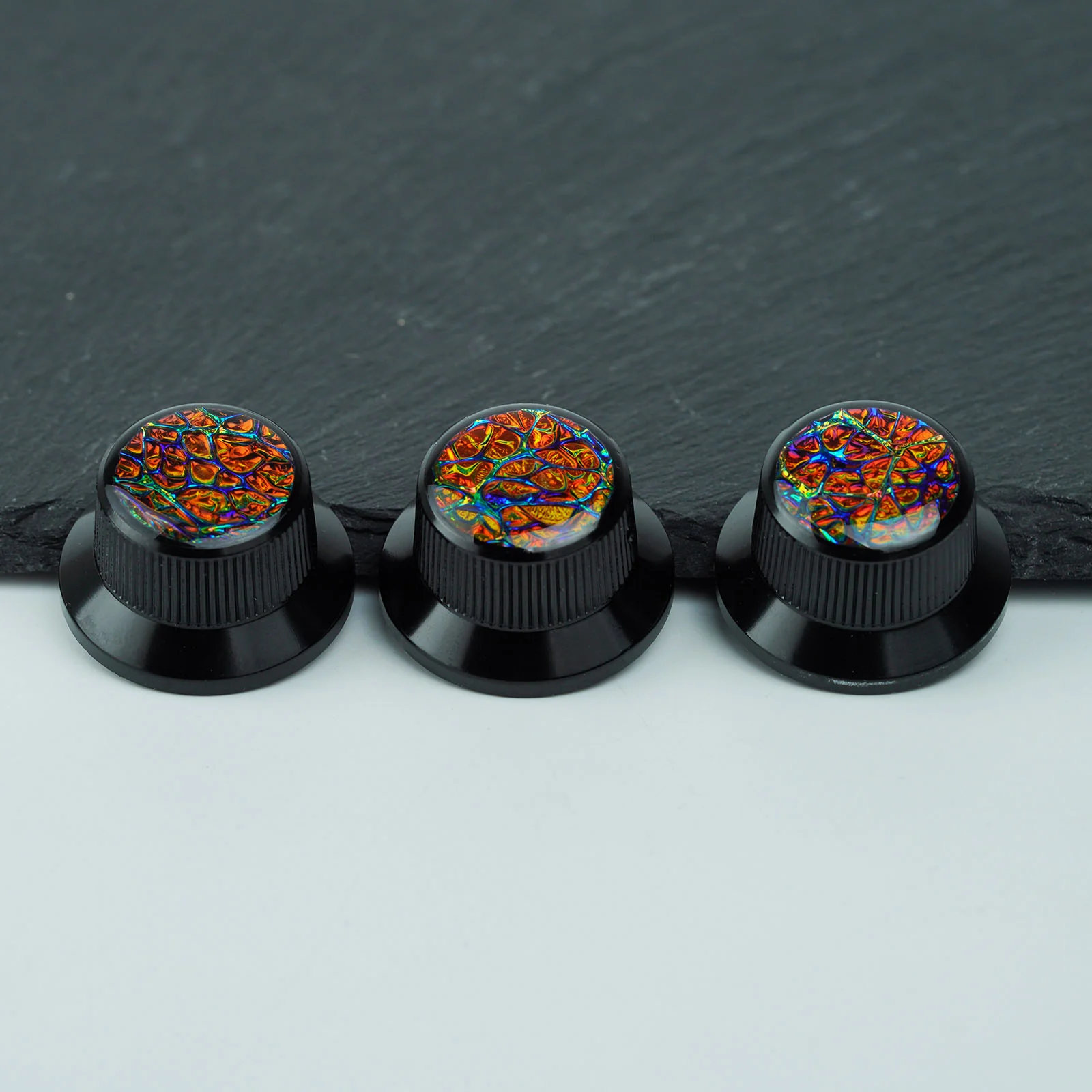 Guyker CKB019A Gold Foil Starburst Aluminum Control Knobs 6.3mm for Electric Guitar & Bass - Image 8