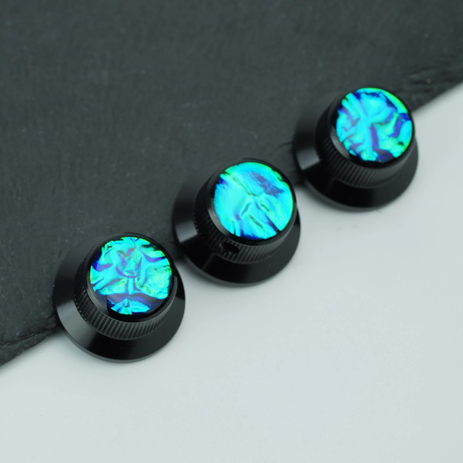 Guyker CKB019B Aluminum 6.3mm Control Knobs 3PC with Pattern Top for Electric Guitar & Bass - Image 12
