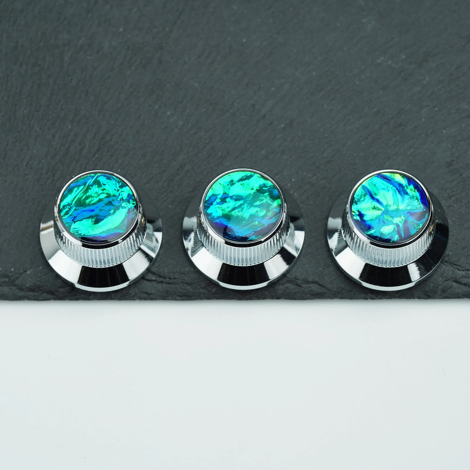 Guyker CKB019B Aluminum 6.3mm Control Knobs 3PC with Pattern Top for Electric Guitar & Bass - Image 6
