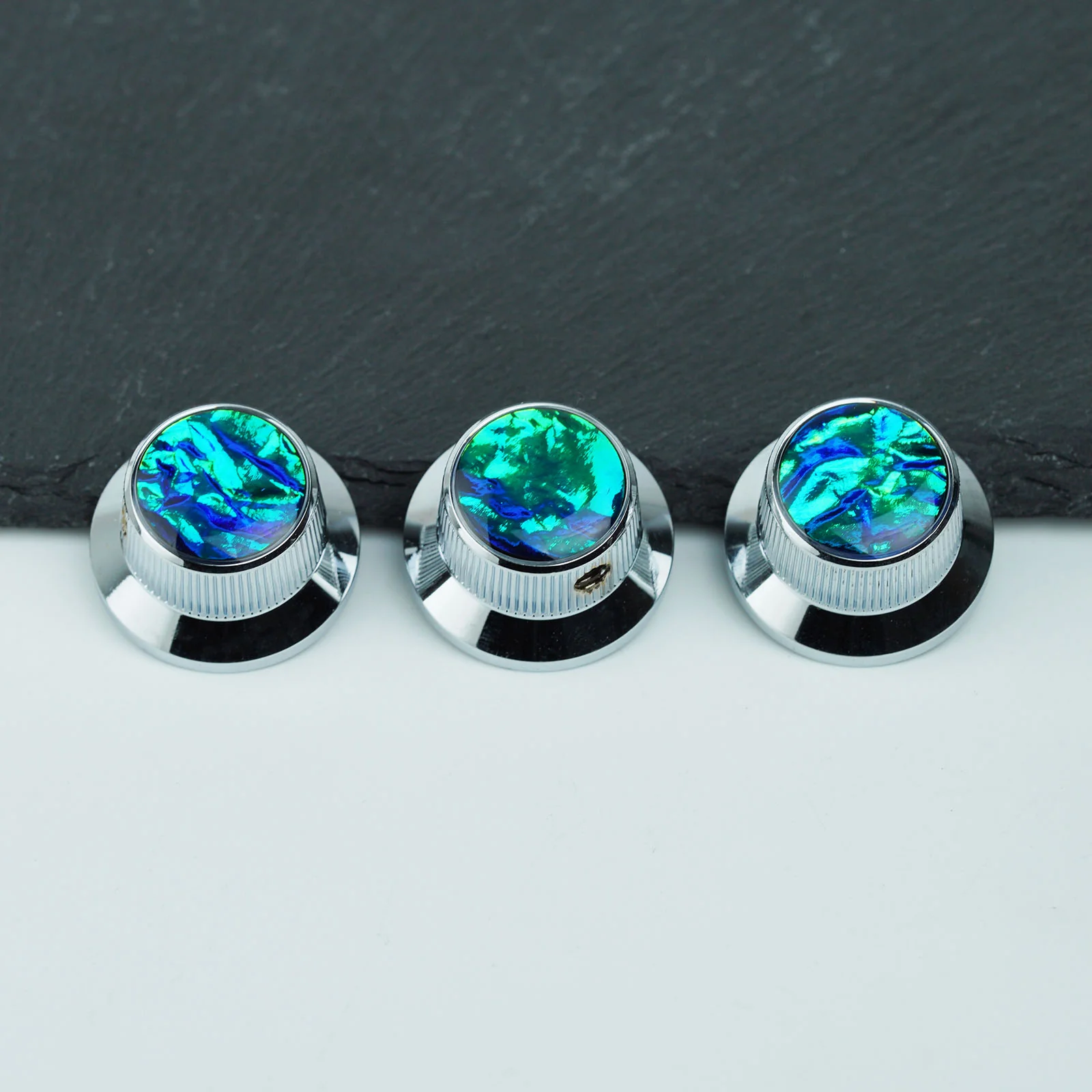 Guyker CKB019B Aluminum 6.3mm Control Knobs 3PC with Pattern Top for Electric Guitar & Bass - Image 8