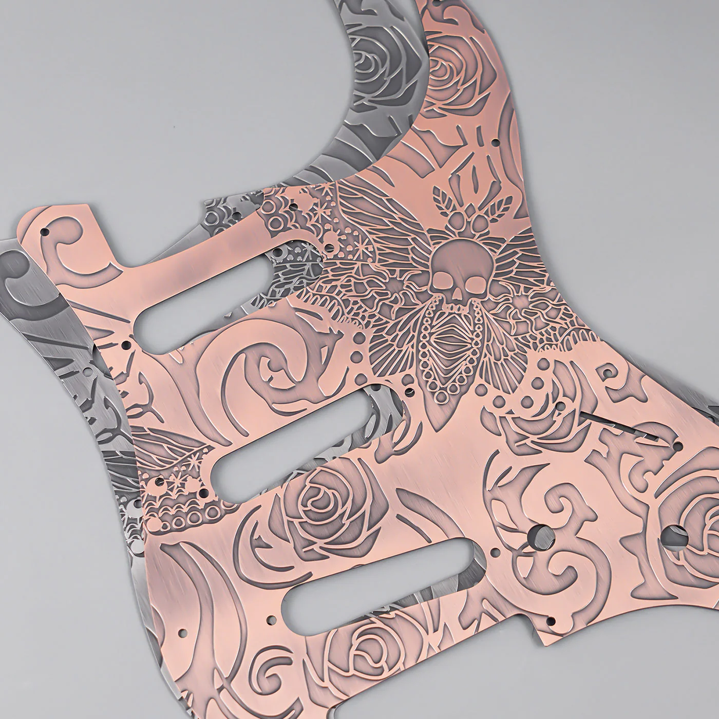 Guyker PG001 11-hole Modern-style S/S/S Brass Pickguard for FD Stratocaster - Image 5