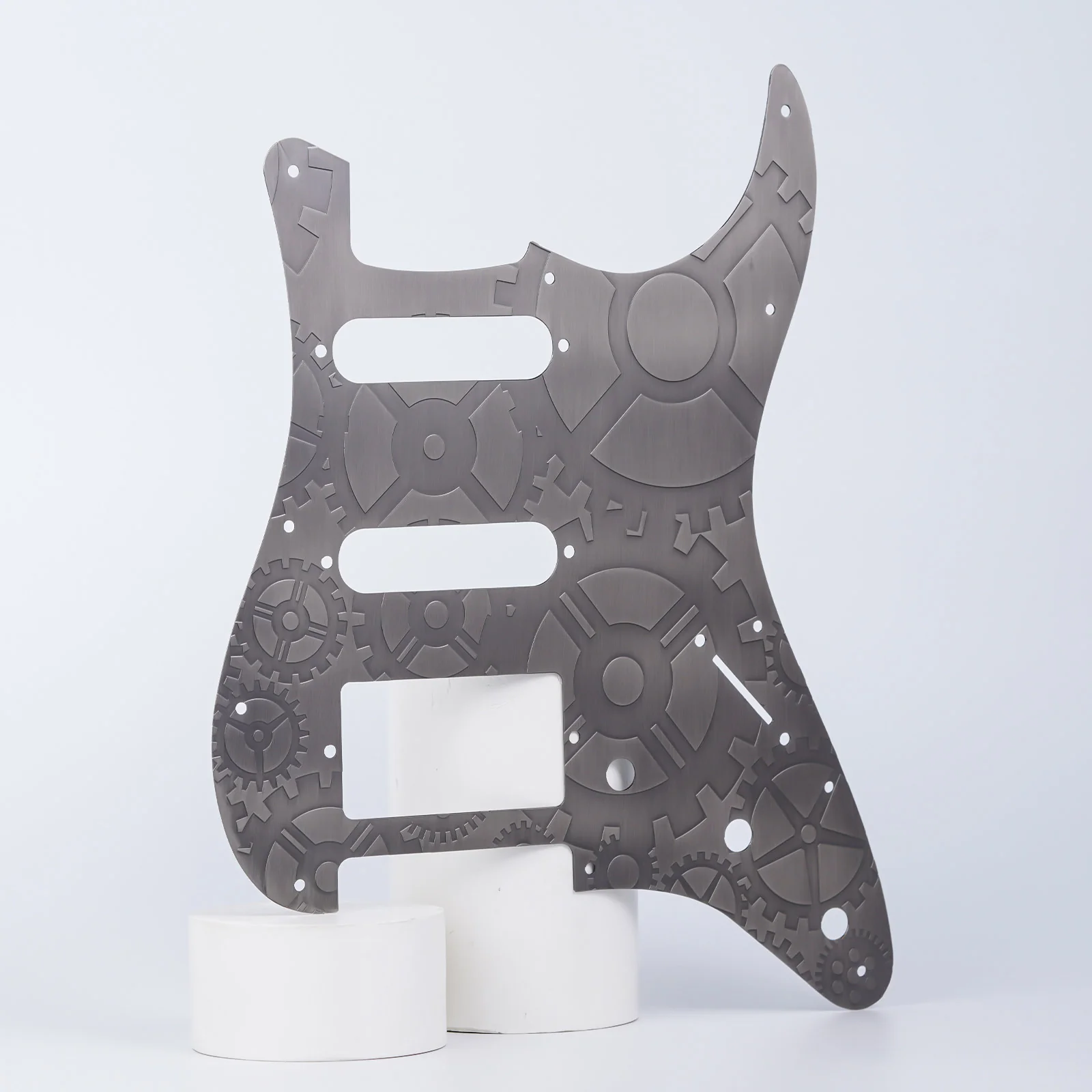 Guyker PG001 11-hole Modern-style S/S/S Brass Pickguard for FD Stratocaster - Image 7