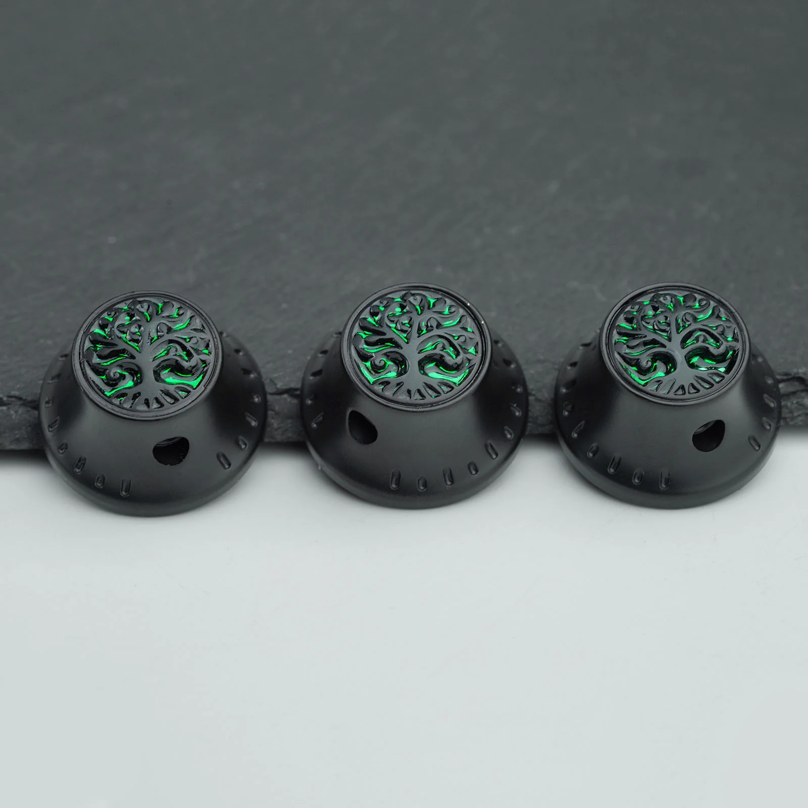 Guyker CKB033 Control Knob Tree of Life Bell Shape 6.3mm for Electric Guitar & Bass - Image 7