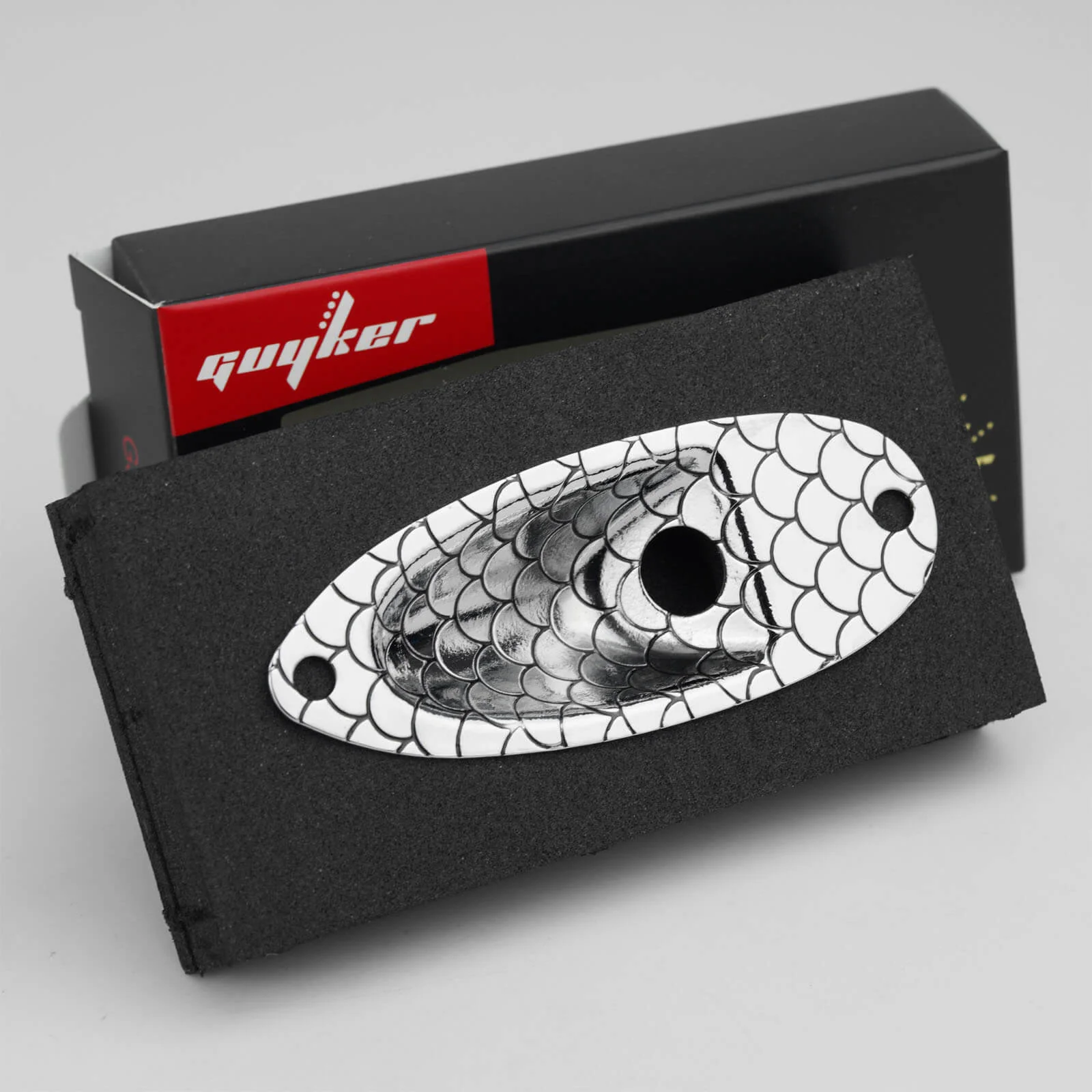 Guyker GJ-009 Metal Jack Plate with Scale Texture Design for Electric Guitar - Image 9