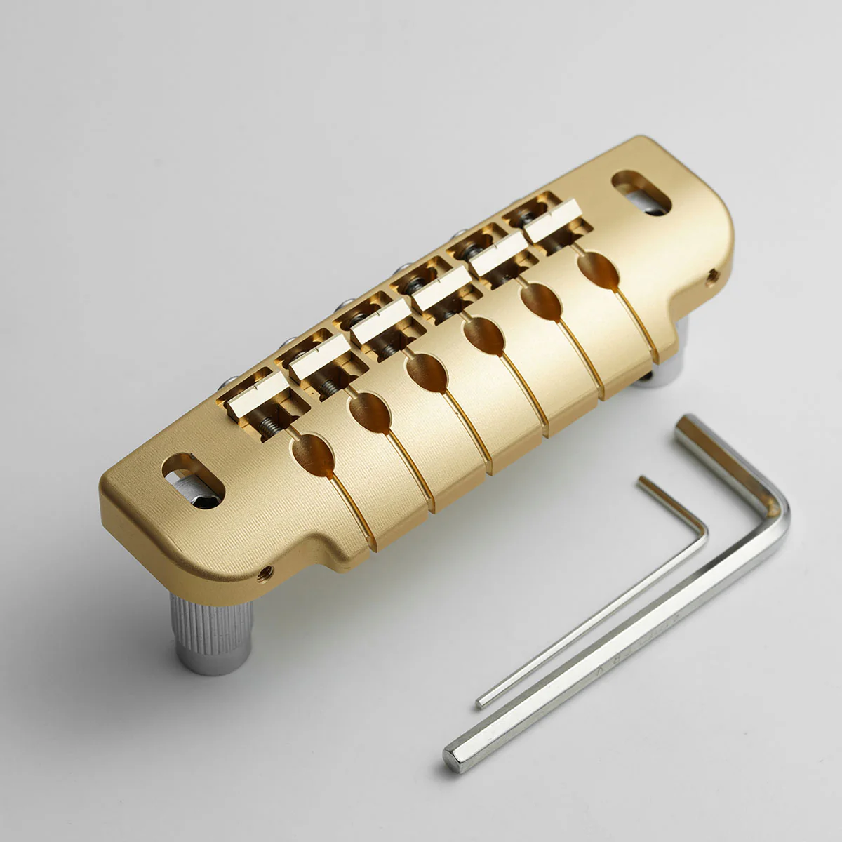 Guyker GMA-014 CNC Machined Aluminum Alloy Wraparound Bridge - Image 9