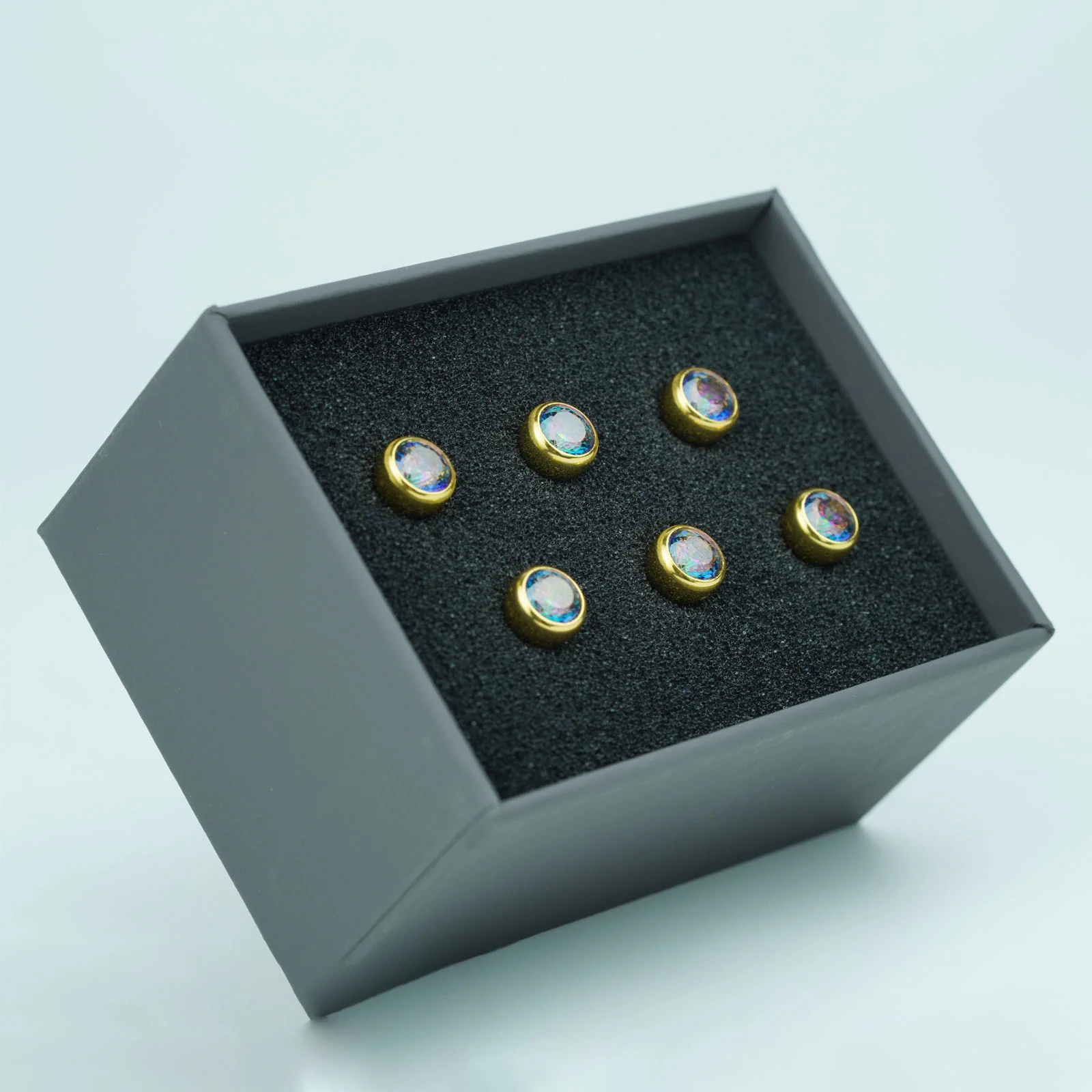 Guyker GX-008 Acoustic Guitar Bridge Pins with Colored Diamond - Image 4