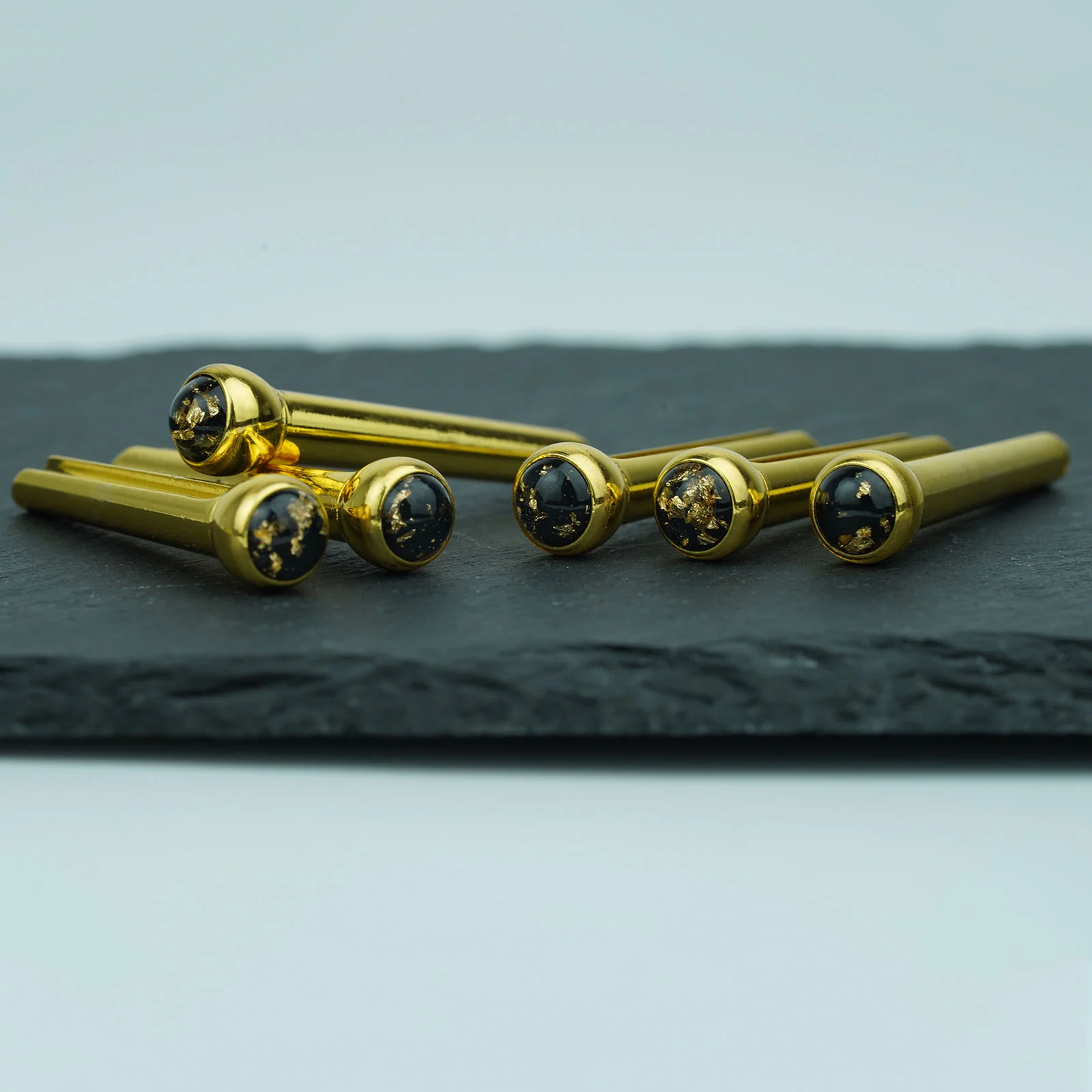 Guyker GX-002 Acoustic Guitar Bridge Pins with Gold Foil Pattern - Image 3