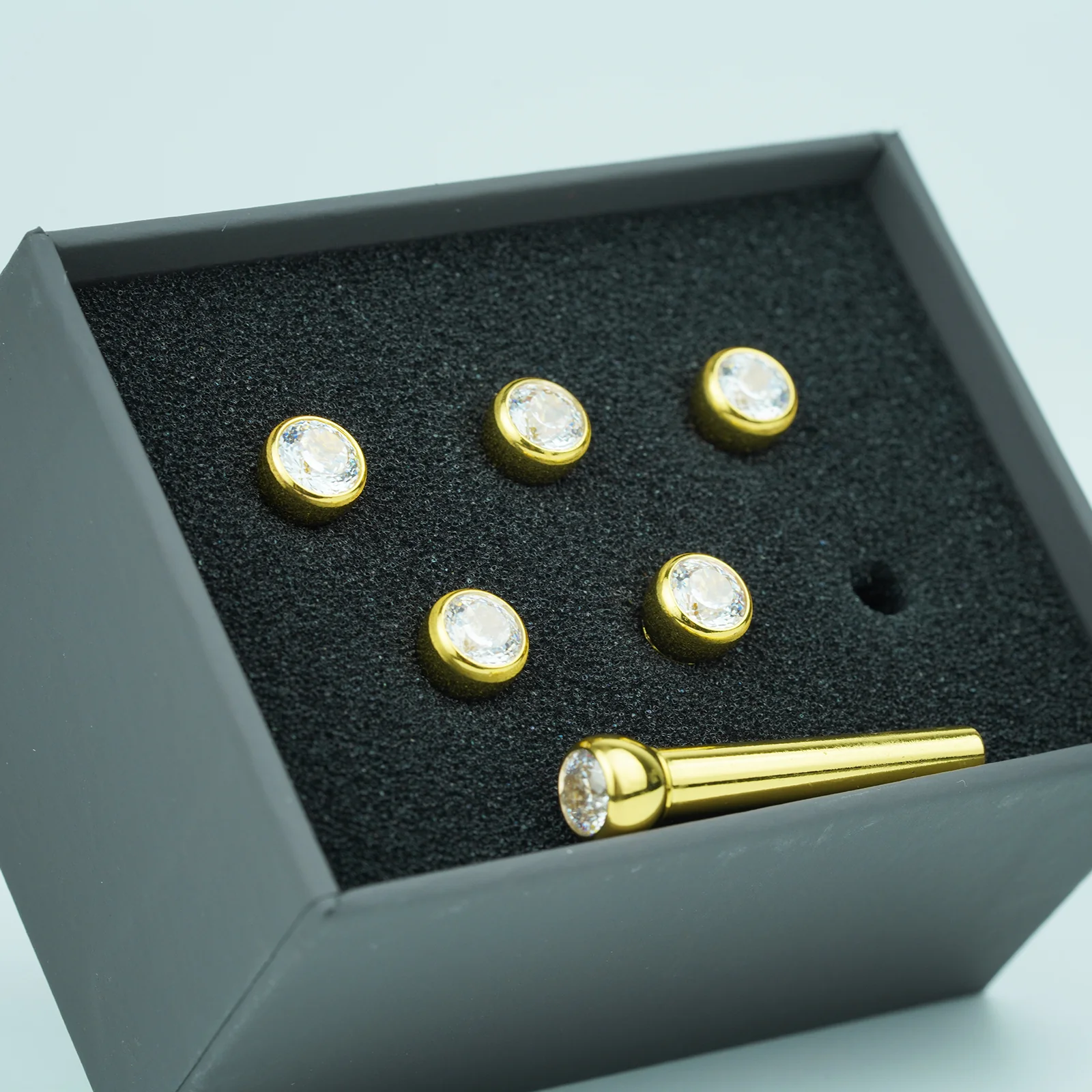Guyker GX-007 Acoustic Guitar Bridge Pins with Diamond Chips - Image 6