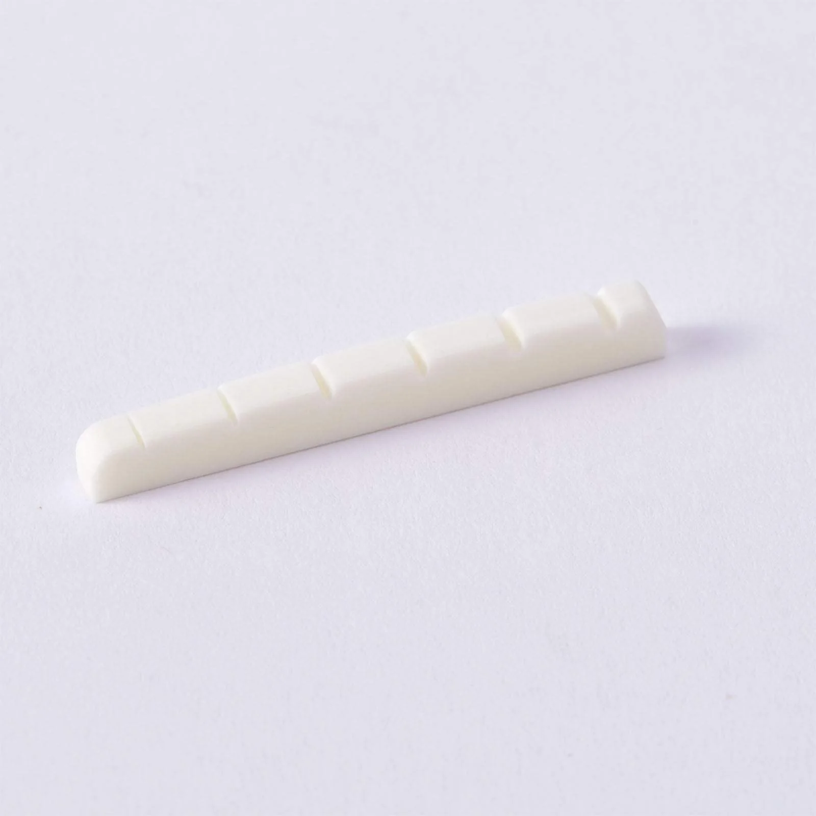 Guyker 42/43*3.5mm Bone Nut for ST Electric Guitars - Image 3
