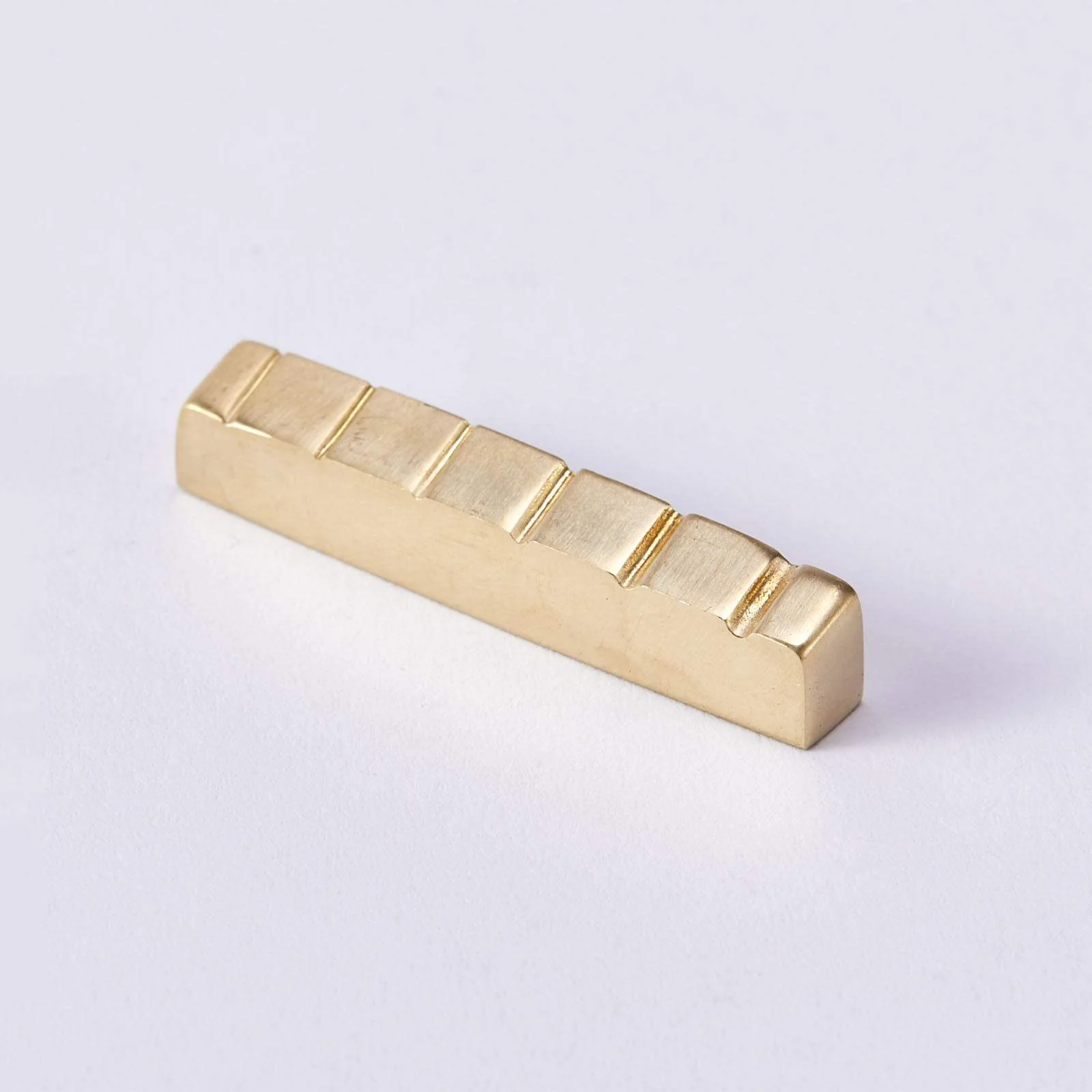 Guyker Pre-Slotted Brass Nut for 6-String Electric Guitar For ST & LP - Image 3