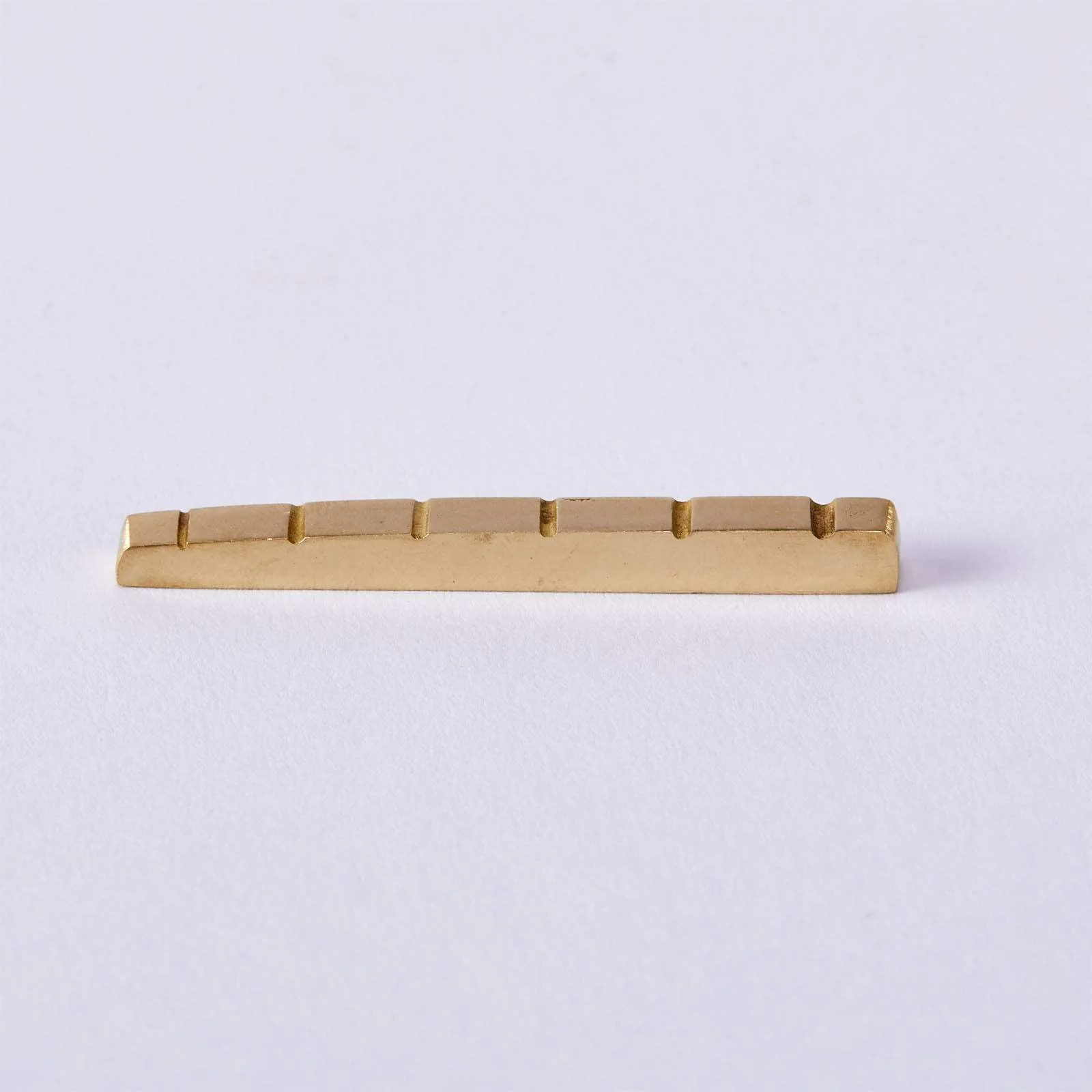 Guyker Pre-Slotted Brass Nut for 6-String Electric Guitar For ST & LP - Image 7